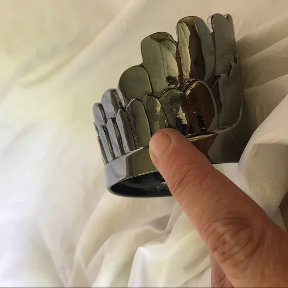 3 for $30 ❤️ 1st in - 1st get Sale Item!!!! LOTUS MENDES BANGLE Angel Wing - Picture 10 of 13